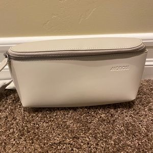 Monose metro sling Fanny pack